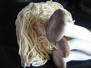 king oyster mushroom, noodles